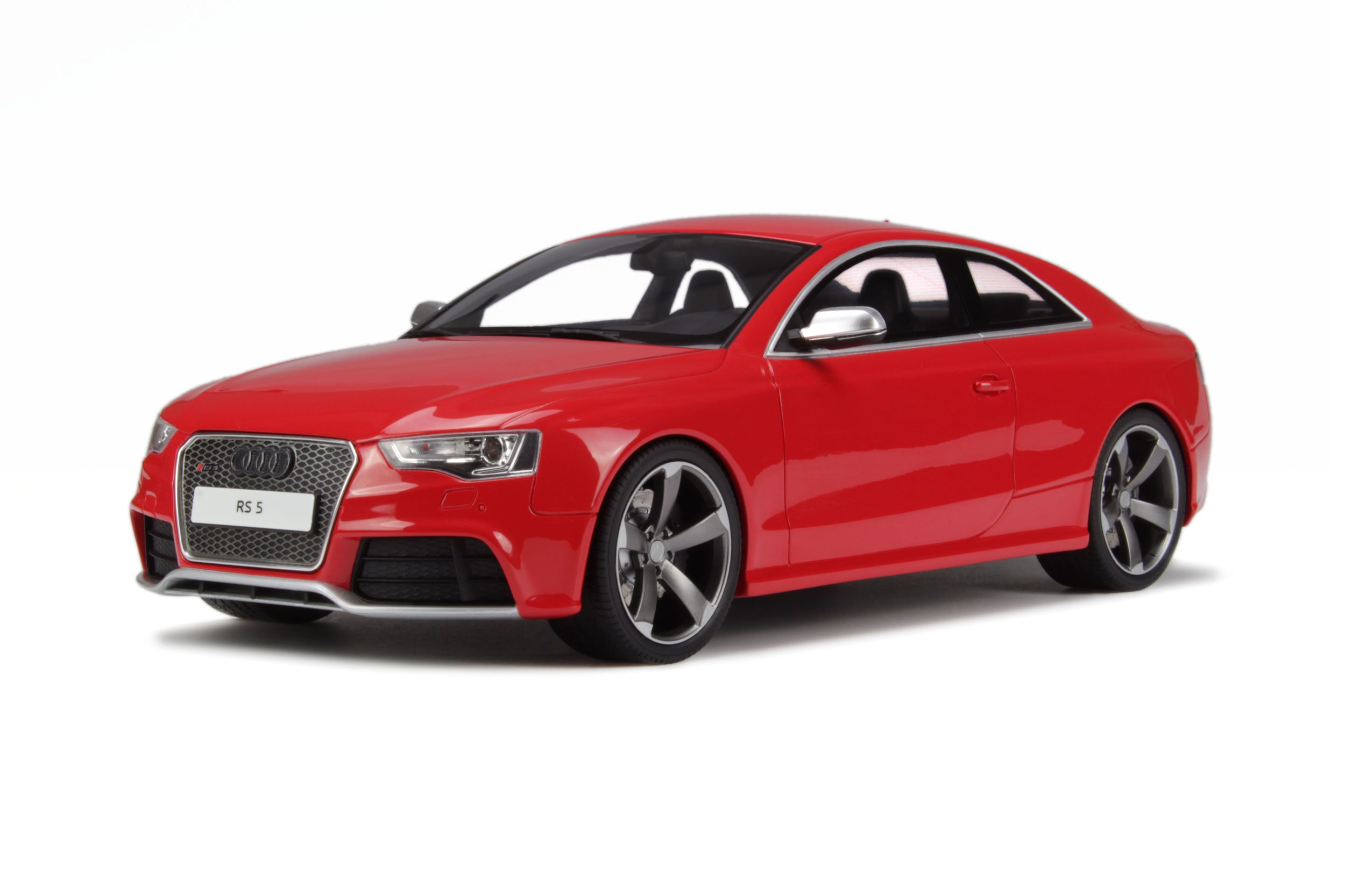 1-18-audi-rs5-coupe