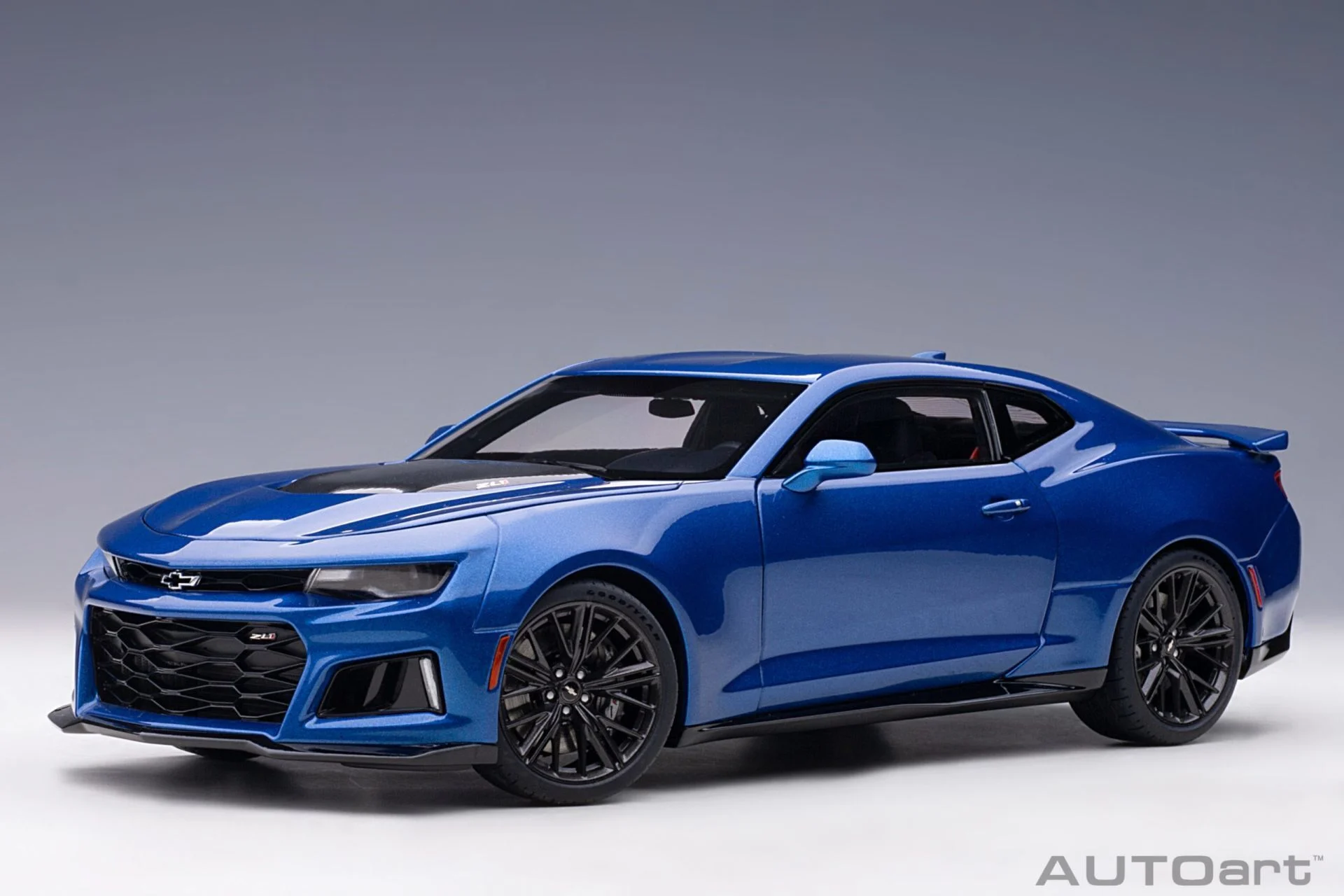1-18-chevrolet-camaro-zl1-coupe-2017