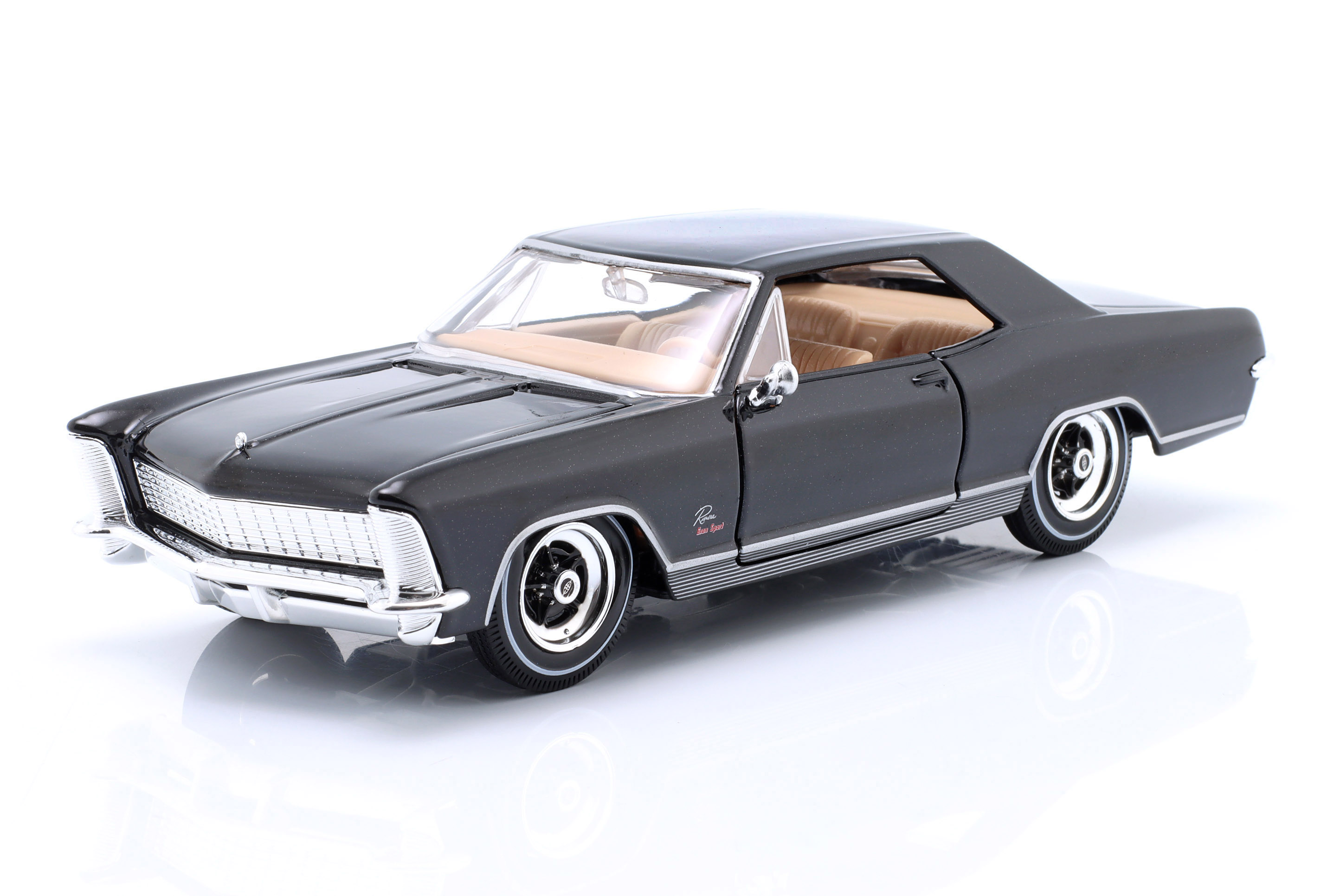 1-24-1965-bui̇ck-ri̇vi̇era-2