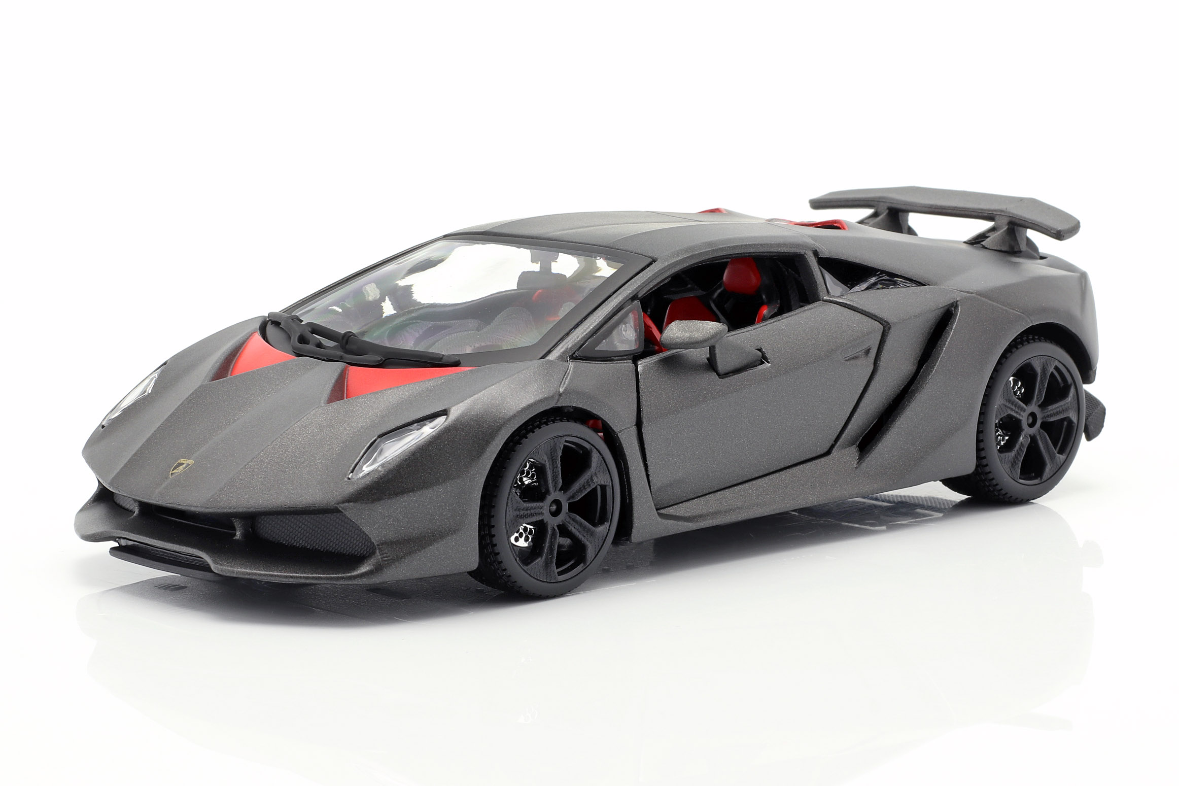 1-24-lamborghi̇ni̇-sesto-elemento