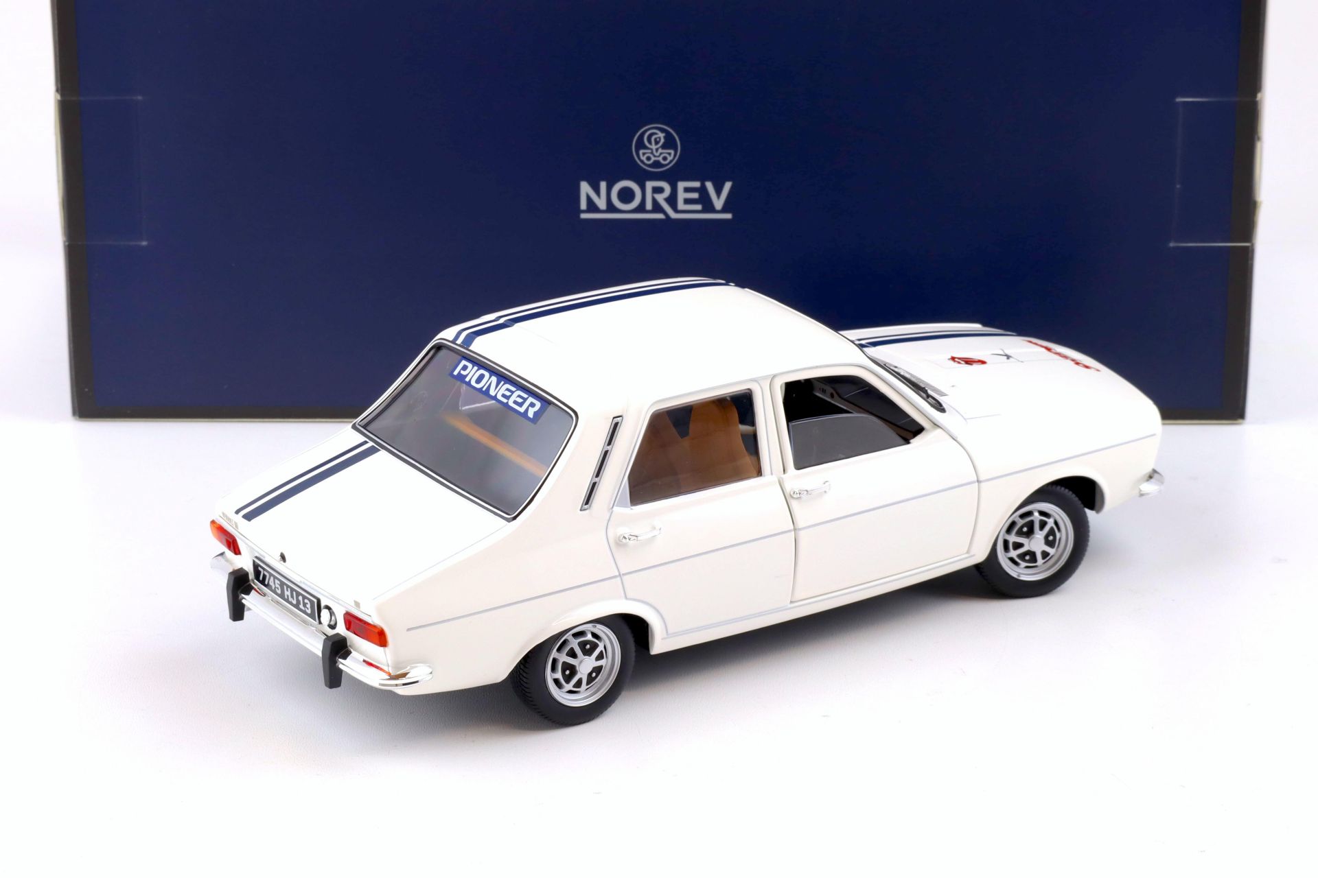 118NorevRenault12Tuning1993whiteFadasdeMarseille-Limited300pcs-85787_1920x1920