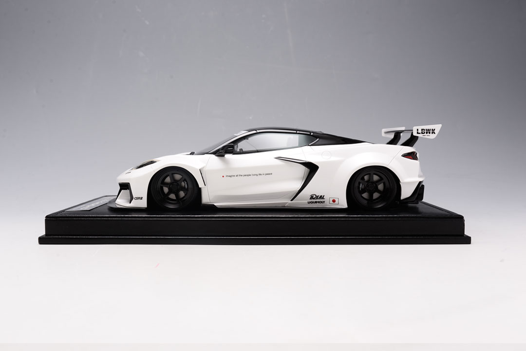 Chevrolet-Corvette-C8-Liberty-walk-white-B