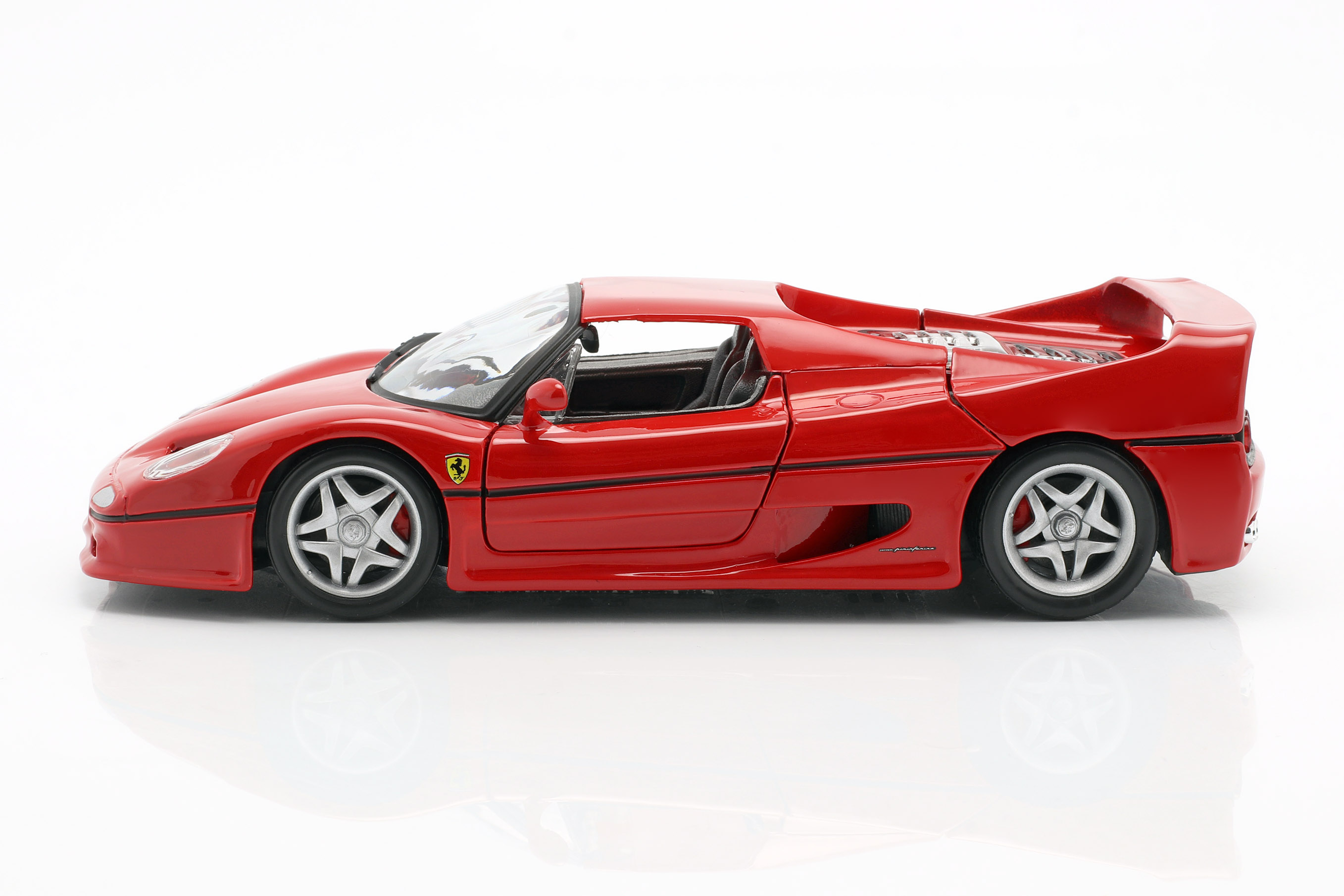 bburago_1_24_ferrari_f50_red_18_26010_-4-