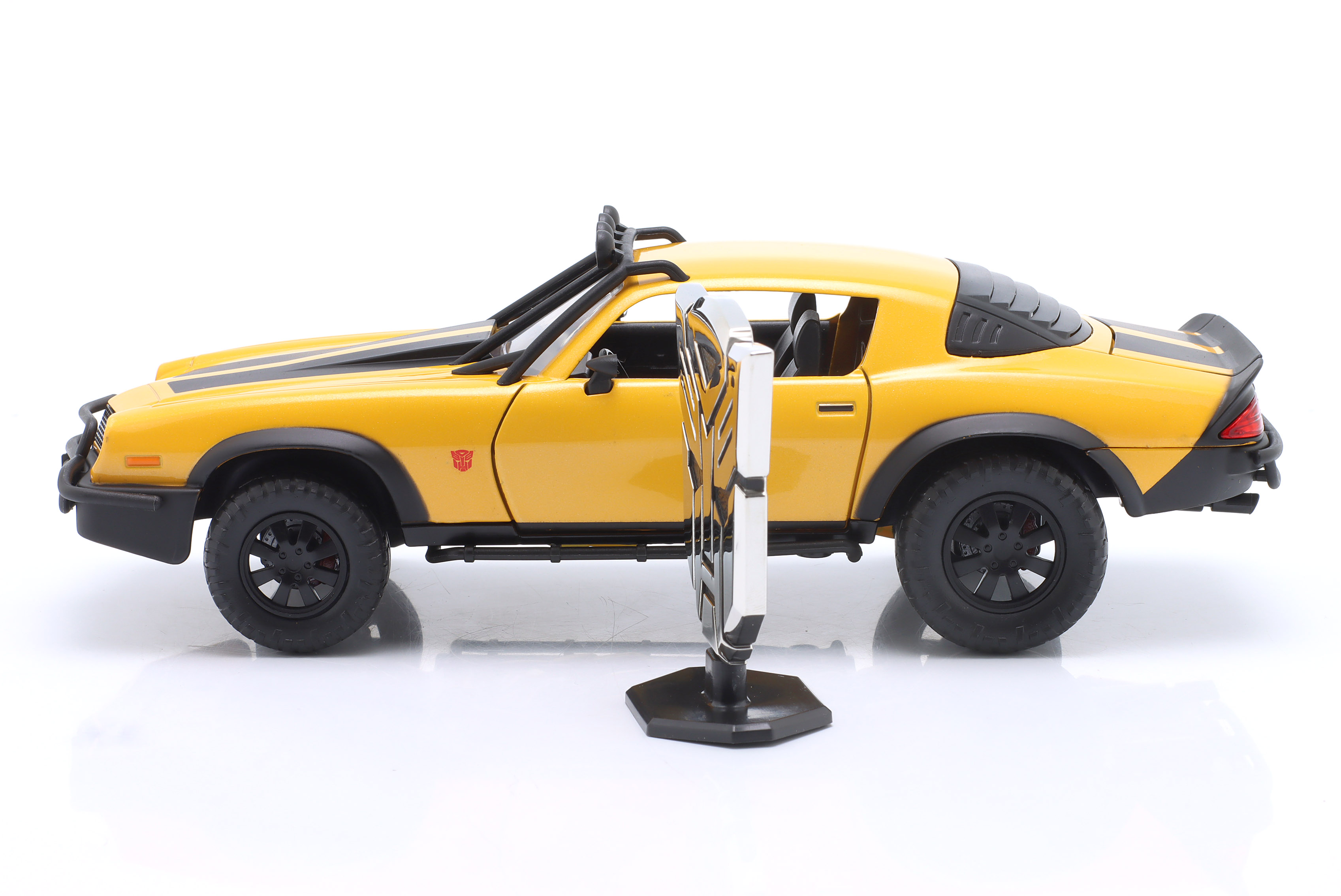 jadatoys_1_24_chevrolet_camaro_bumblebee_1977_movi