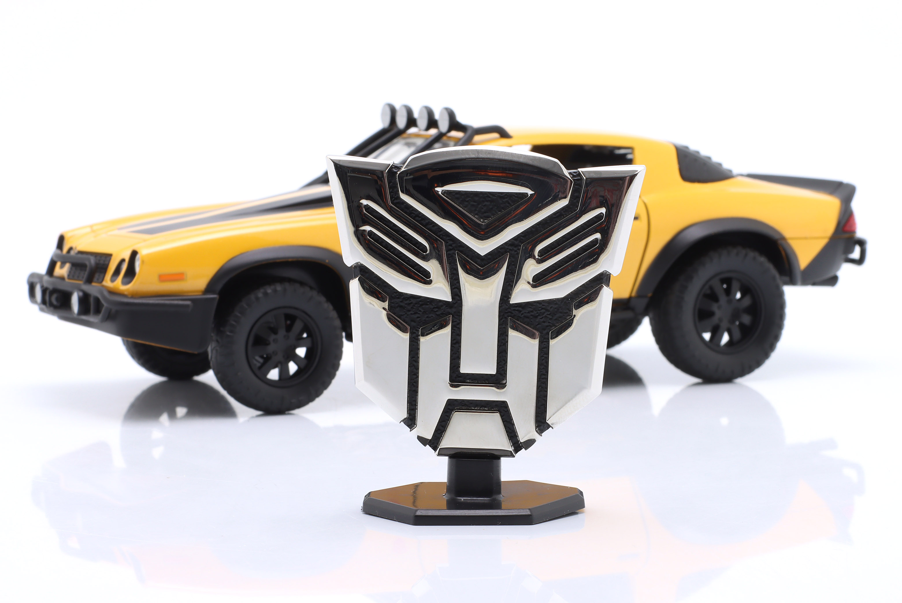 jadatoys_1_24_chevrolet_camaro_bumblebee_1977_movi-3-