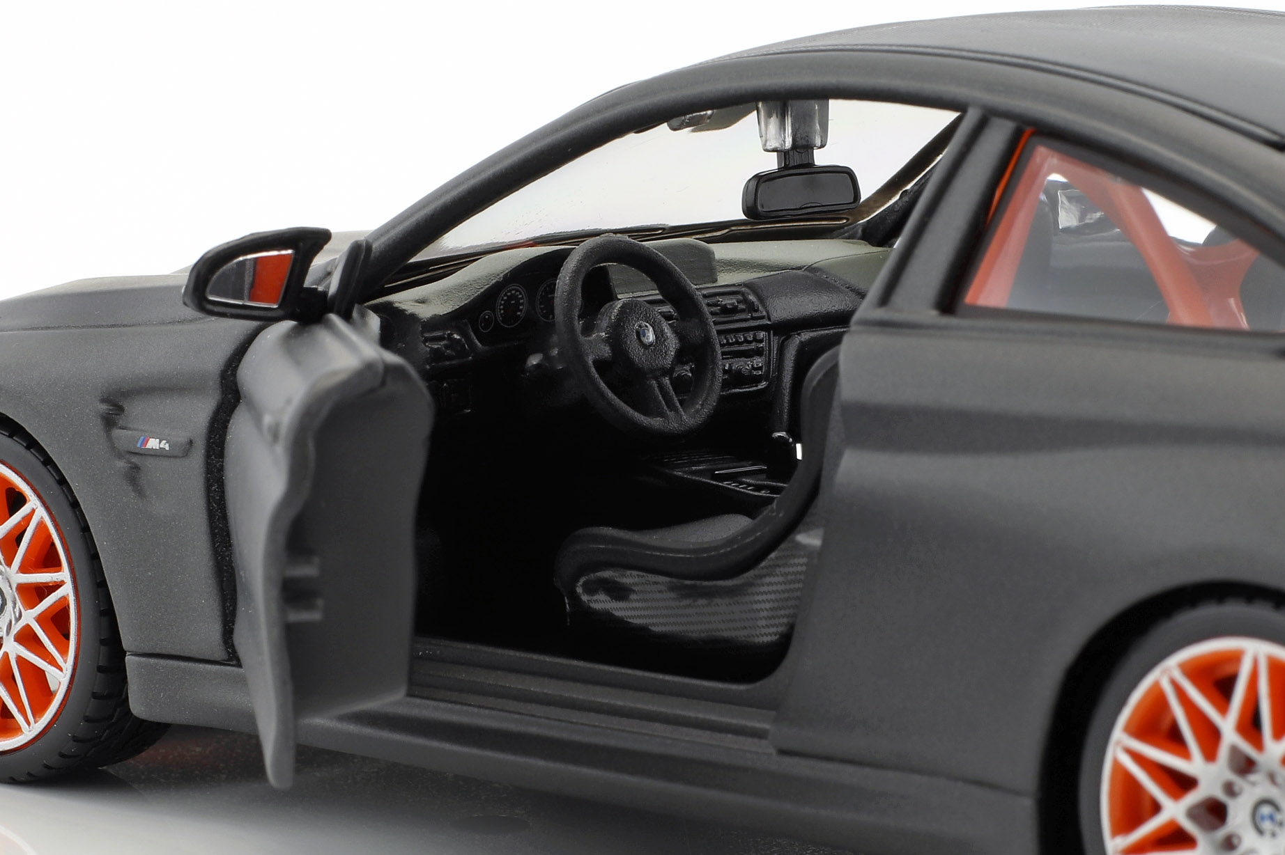 maisto_1_24_bmw_m4_gts_mat_black_with_orange_rims_203