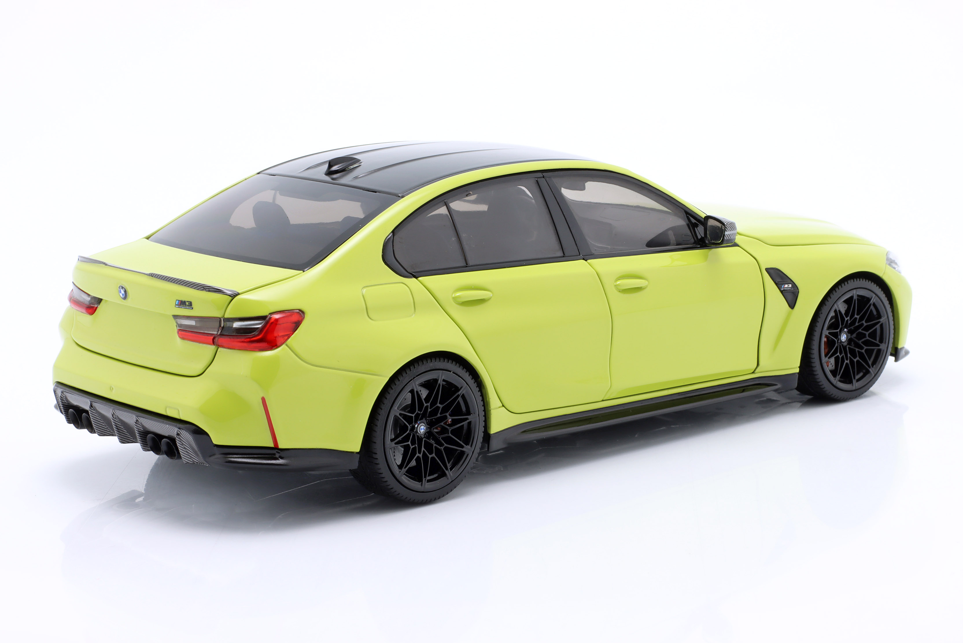minichamps_1_18_bmw_m3_g80_competition_year_2020_y201