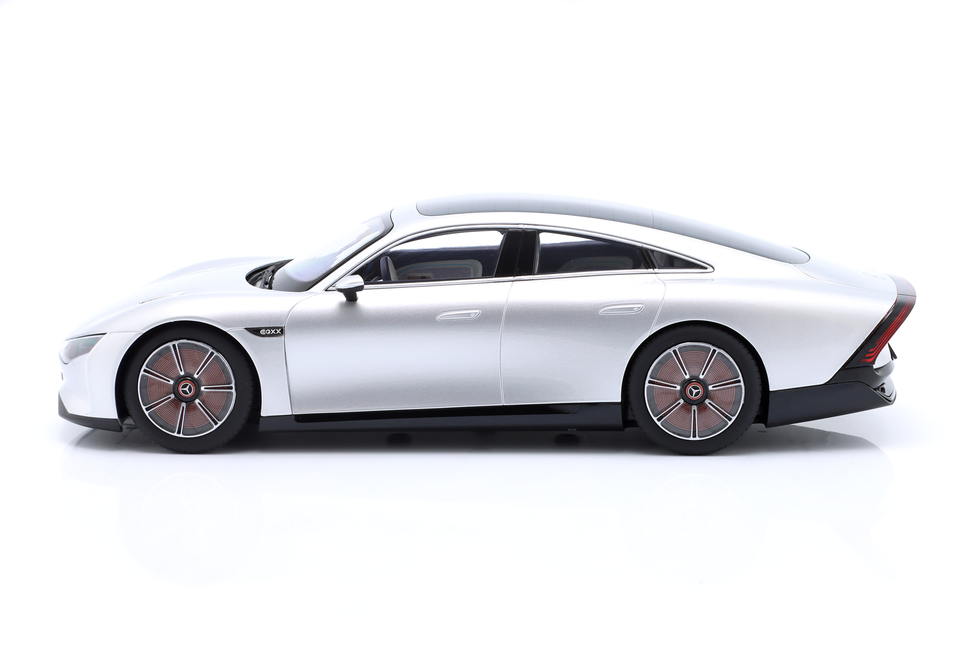 nzg_1_18_mercedes_benz_vision_eqxx_aluminum_silver202