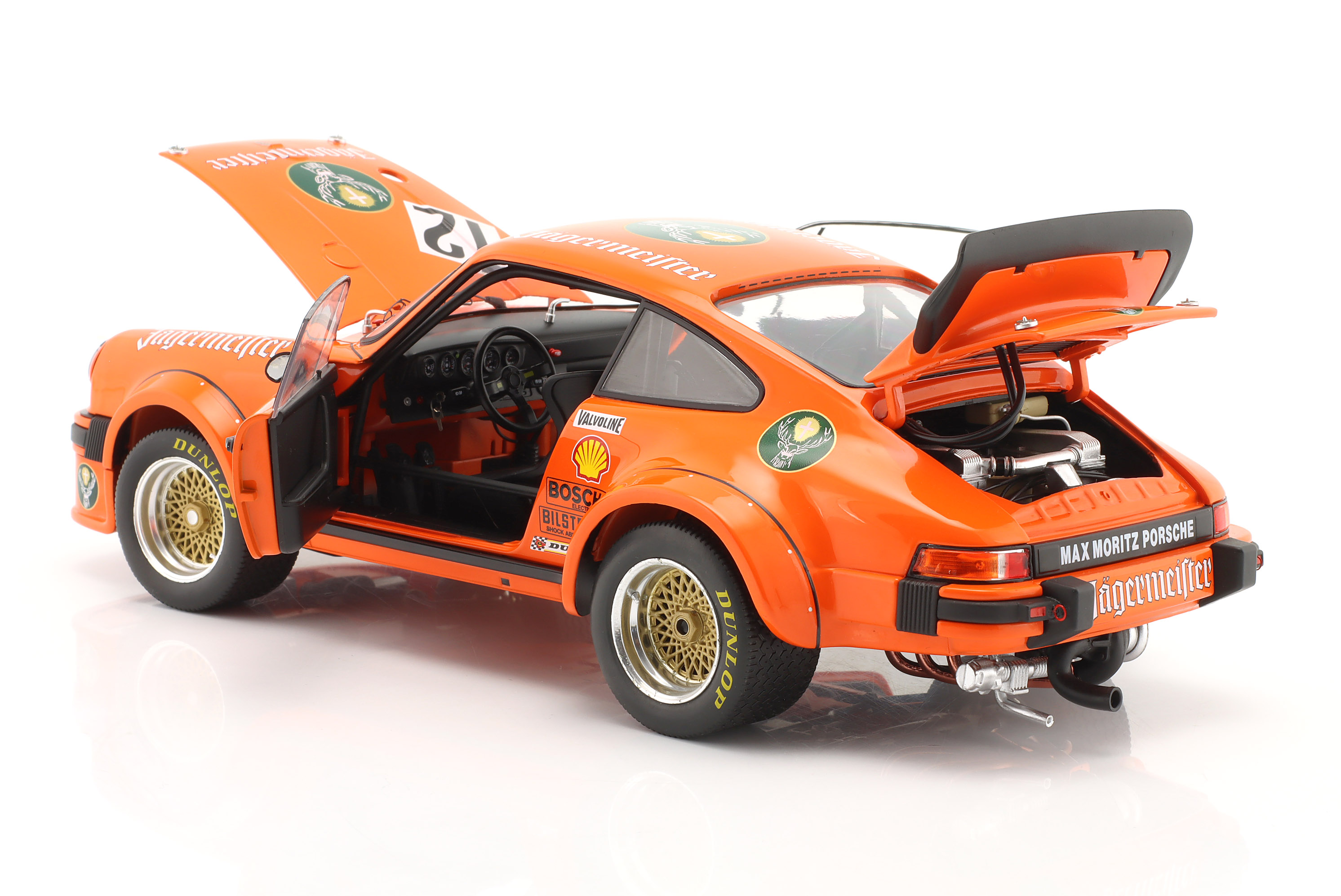 schuco_1_18_porsche_934_rsr_jaegermeister_no12_win